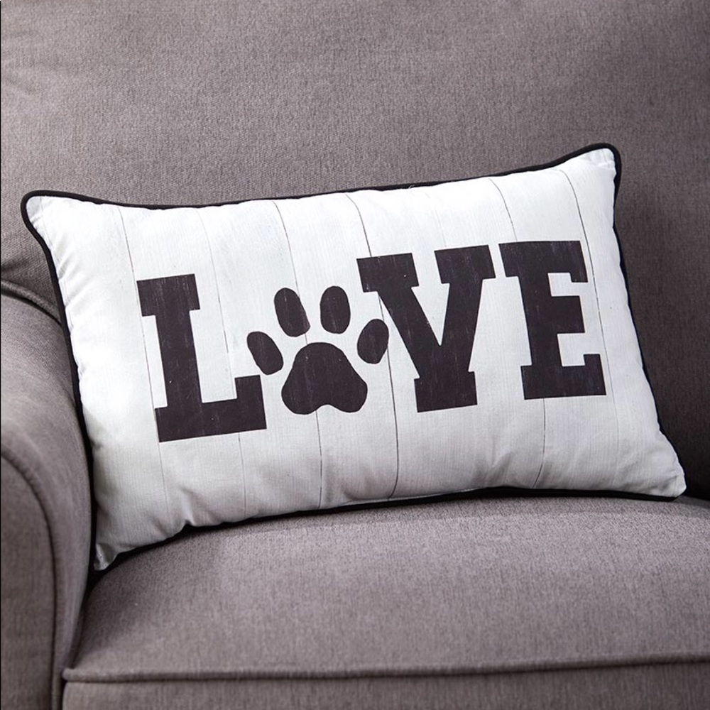 🆕AUCTION PRICE 👩🏻‍⚖️Pet Lover Accent Pillow
